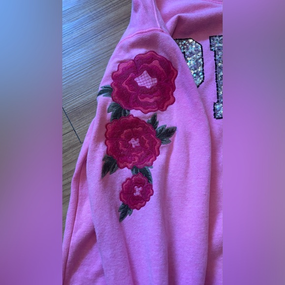 Victoria Secret PINK Rose bling crewneck - Picture 2 of 4